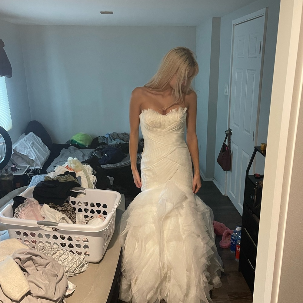 White/Ivory - Feather Wedding Dress - Size 6 - short at front long at back
